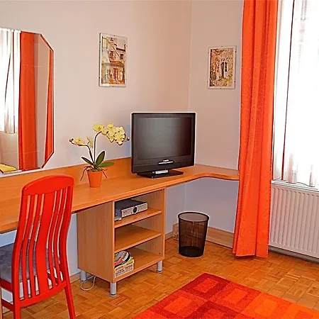 Apartment Philadelphia Vienna Room photo